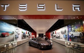 Biết mười mươi pin lỗi, có thể gây cháy nổ, Tesla vẫn tìm mọi cách để xe xuất xưởng càng nhiều càng tốt?