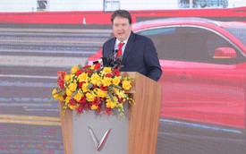 Đại sứ Mỹ tại Việt Nam nói gì về sự kiện lịch sử VinFast xuất khẩu ô tô điện ra thế giới?