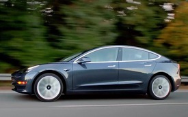 Tesla đang nghiên cứu thiết kế lại mẫu xe ăn khách Model 3, VinFast có phải dè chừng?