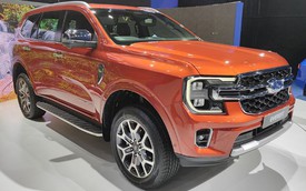 Ford Everest 2022 chốt ngày ra mắt Việt Nam, đại lý hé lộ 4 phiên bản và nhiều trang bị 'khủng' đe nẹt Toyota Fortuner