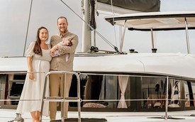Tự do tài chính ở tuổi 30, cặp vợ chồng Mỹ 'định cư' trên du thuyền