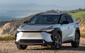 Chuyện hy hữu: Vừa bán mẫu ô tô điện đầu tiên được 2 tháng, Toyota vội gợi ý mua lại bằng được xe của khách vì lỗi chưa biết khi nào khắc phục được