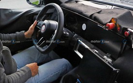 Lộ nội thất BMW X3 thế hệ mới: Gọn hơn với vô-lăng mảnh, màn hình dài như rạp phim