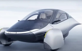 Quên Tesla đi, xe điện ‘kỷ nguyên mới’ đã xuất hiện: thiết kế ‘độc lạ’ chỉ có 3 bánh, không cần sạc pin nhưng cứ ra đường là ‘tự chạy’