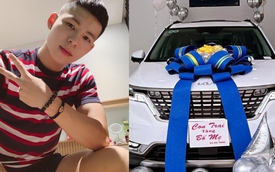 Nam thần U23 Việt Nam mua xế hộp tiền tỉ tặng bố mẹ