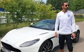 Huyền thoại Man Utd giàu 'nứt đố đổ vách', mua siêu xe không tiếc tiền