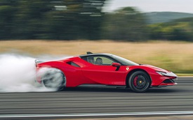 Nhân viên Ferrari được thưởng hàng trăm triệu sau năm 2022 ‘bung lụa’, đủ mua ô tô mới