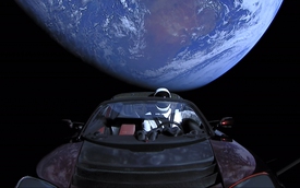 Chiếc xe Tesla từng được Elon Musk phóng lên vũ trụ tròn 5 năm trước giờ đang lưu lạc nơi đâu?