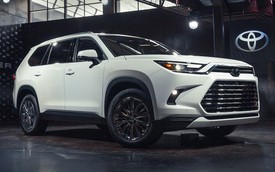 Ra mắt Toyota Grand Highlander 2023: Chuẩn ao ước của gia đình với hàng 3 siêu rộng, cốp vừa 7 vali