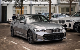 BMW 3-Series bản đắt nhất giá gần 1,9 tỷ đồng vừa về đại lý cho thấy nhiều điểm mới: Cắt phanh M nhưng lần đầu có cửa nóc