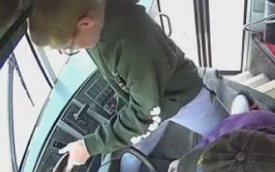 Mỹ: Cậu bé dũng cảm dừng xe bus khi tài xế ngất xỉu
