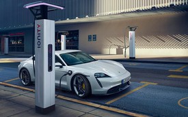Xe điện của Porsche sắp ra mắt với phạm vi 800 dặm và thời gian sạc 15 phút
