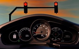 Porsche ra mắt công nghệ mới, đảm bảo người lái không vượt đèn đỏ