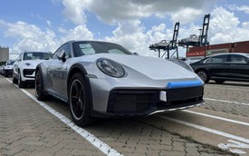 Ảnh thực tế Porsche 911 bản off-road đầu tiên Việt Nam: Màu sơn gần 180 triệu