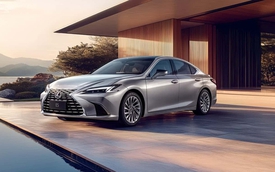 Lexus ES 2025 ra mắt: Chỉ là bản facelift, tinh chỉnh thiết kế, màn hình cảm ứng 14 inch mới, giữ nguyên động cơ