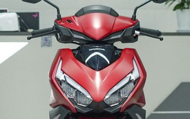 Xe tay ga mới của Honda là "con lai" của Air Blade, Vario và LEAD, nhưng bị chê vì một điều