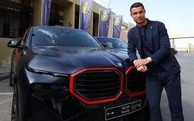 Cristiano Ronaldo được tặng xe điện của BMW