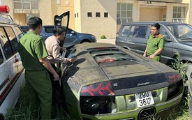 Tiêu huỷ hai siêu xe Lamborghini và G63 nhập lậu