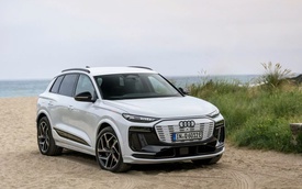 Audi Q6 e-tron giá quy đổi từ 1,57 tỷ đồng, mạnh 322-509 mã lực, chạy 443-517km/lần sạc