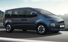 ‘Anh em’ của Kia Carnival có bản thuần điện, sản xuất ngay tháng này: Pin giống Ioniq 5, sạc 10 phút chạy 100km?
