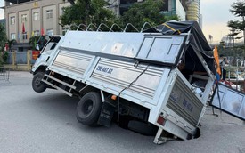 Xe tải sụp 'hố tử thần' ở Hà Nội