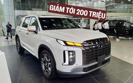 Hyundai chơi lớn: Bảo hành tăng lên tới 8 năm, giảm giá hàng loạt xe đến 200 triệu đồng, MPV thậm chí 'đọ giá' xe cỡ A