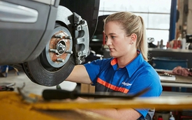 Chi phí sửa chữa ô tô tăng vọt, người Mỹ chật vật giữ xe cũ