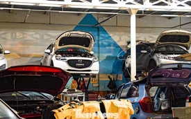 Hàng nghìn xe ngập nước, gara ở Thái Nguyên làm xuyên đêm vẫn quá tải