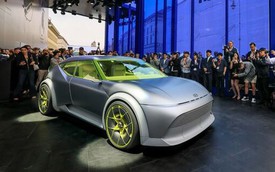 IONIQ 3 lộ hình ảnh trên đường phố, một chi tiết khác với bản concept