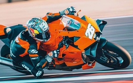 KTM 990 RC R 2026 ra mắt chinh phục phân khúc mô tô thể thao supersport