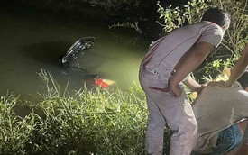 Ô tô lao xuống kênh, 4 người tử vong: Người dân mở cửa xe để hỗ trợ rồi chứng kiến cảnh ám ảnh