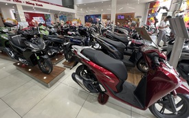 Qua thời hoàng kim, đại lý xe máy chật vật rao bán từng chiếc