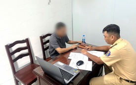 Phạt 19 triệu, trừ 4 điểm GPLX tài xế lái ô tô đi ngược chiều ở TP.HCM