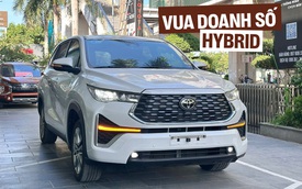 Biến động nhóm xe hybrid tại Việt Nam: CR-V 'trượt dài' sau 1 tháng lên đỉnh, Innova Cross bứt liền 2 bậc lên 'vua doanh số'