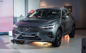 Soi kỹ Volvo XC60 2026 vừa ra mắt Việt Nam: 2 bản 2,3-2,75 tỷ đồng, có bản chạy 89km không cần sạc