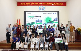 ‘Đừng tin những gì đọc trên mạng, hãy tự trải nghiệm’: Khi sinh viên Hà Nội lên tiếng và biến Green Voices 2025 thành sân chơi tranh biện ‘nóng’ nhất về xe điện