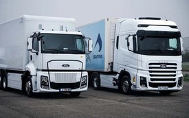 Xe tải điện đầu tiên của Ford có phạm vi hoạt động lên tới 300 km