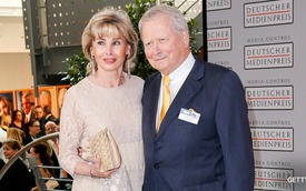 Tỷ phú gia tộc Porsche kết hôn lần 4 ở tuổi 82: Hé lộ thân thế "trâm anh thế phiệt" của cô dâu