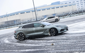 Tôi sang Trung Quốc trải nghiệm đường đua khổng lồ phủ trong tuyết dày của BYD: Leo dốc cát, bơi trong nước, nghiêng 30 độ đều trong ‘1 nốt nhạc’