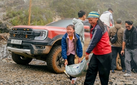 Ford Ranger vượt địa hình ‘không cho phép sự chủ quan’, tới Cao Bằng hỗ trợ người dân gặp khó khăn