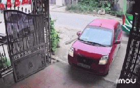 Lái xe buýt ở Hà Nội bị hành hung dã man: Camera nhà dân hé lộ nguồn cơn