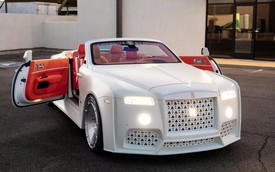 Rolls-Royce Dawn có bản độ cực dị: Giới hạn chỉ 25 khách, đầu xe 'không giống ai', đuôi xe thay mới hoàn toàn