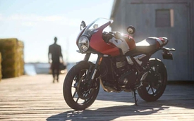 Triumph tracker 400 và thruxton 400 chính thức ra mắt thị trường quốc tế