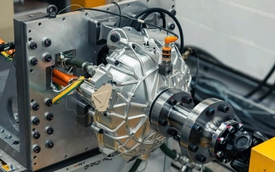 Mercedes cho biết công nghệ xe điện mới có thể "xóa sổ" phanh sau