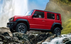 Suzuki Jimny bản 5 cửa ra mắt: Cabin rộng hơn, ghế êm hơn bản 3 cửa đang bán ở Việt Nam, phụ kiện mới lấy cảm hứng từ Toyota Prado