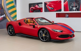 Ảnh thực tế Ferrari 296 GTS độc nhất Việt Nam: Màu sơn giống xe đua F1, nhiều chi tiết hiếm có trên siêu xe trong nước