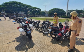 Gần 70 thiếu niên, học sinh tụ tập biểu diễn xe điện độ chế "khủng" để câu like