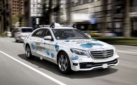 Xe Mercedes-Benz có thể đi thêm 14.000km/năm không tốn tiền điện nhờ công nghệ sơn mới này