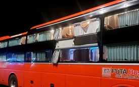 2 học sinh bắn chim làm vỡ kính xe khách đang chạy trên cao tốc