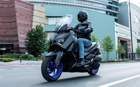 Yamaha XMAX 300 2025 chốt ra mắt Việt Nam tuần sau: Nhẹ hơn, nhiều màn hình hơn, thêm lựa chọn cao cấp cho dân mê phượt